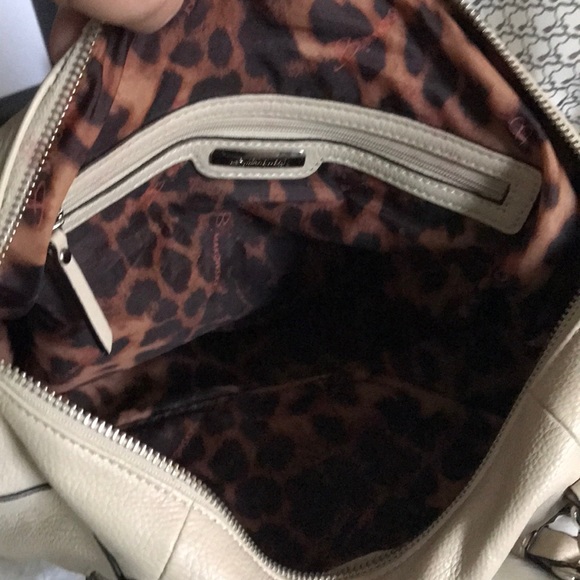 B Makowski ivory satchel with chain detail - Picture 8 of 16